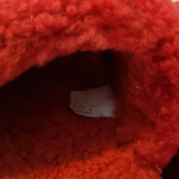 UGG Fluffita red real shearling sandals slippers - Picture 5 of 9